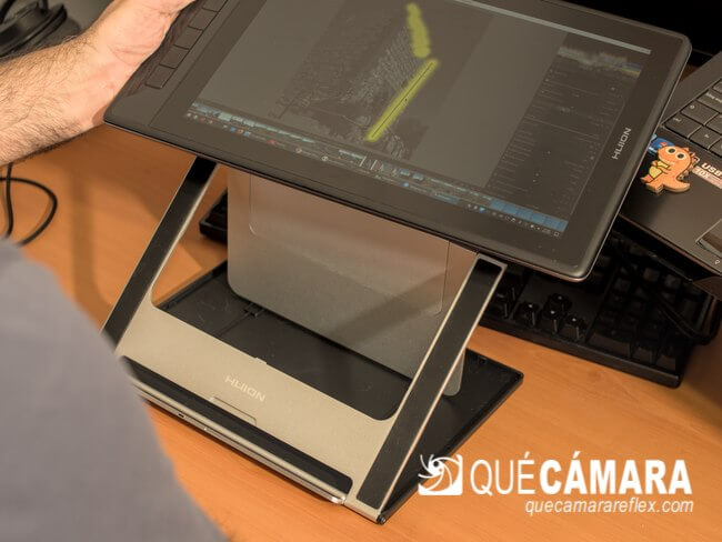 Huion Kamvas Pro 13 - Atril / soporte